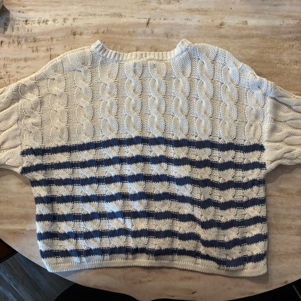 American Eagle Outfitters Beige Knit Sweater